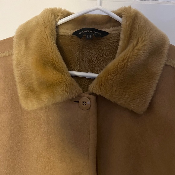 Shearling style coat. - Picture 5 of 5